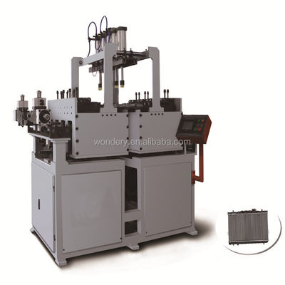 satın al Alüminyum radyatör uygulamalarında kolay kurulum ve işletim için HMI ekranlı Servo Tipi Plastik Tank Crimping Makinesi Çevrimiçi üretim